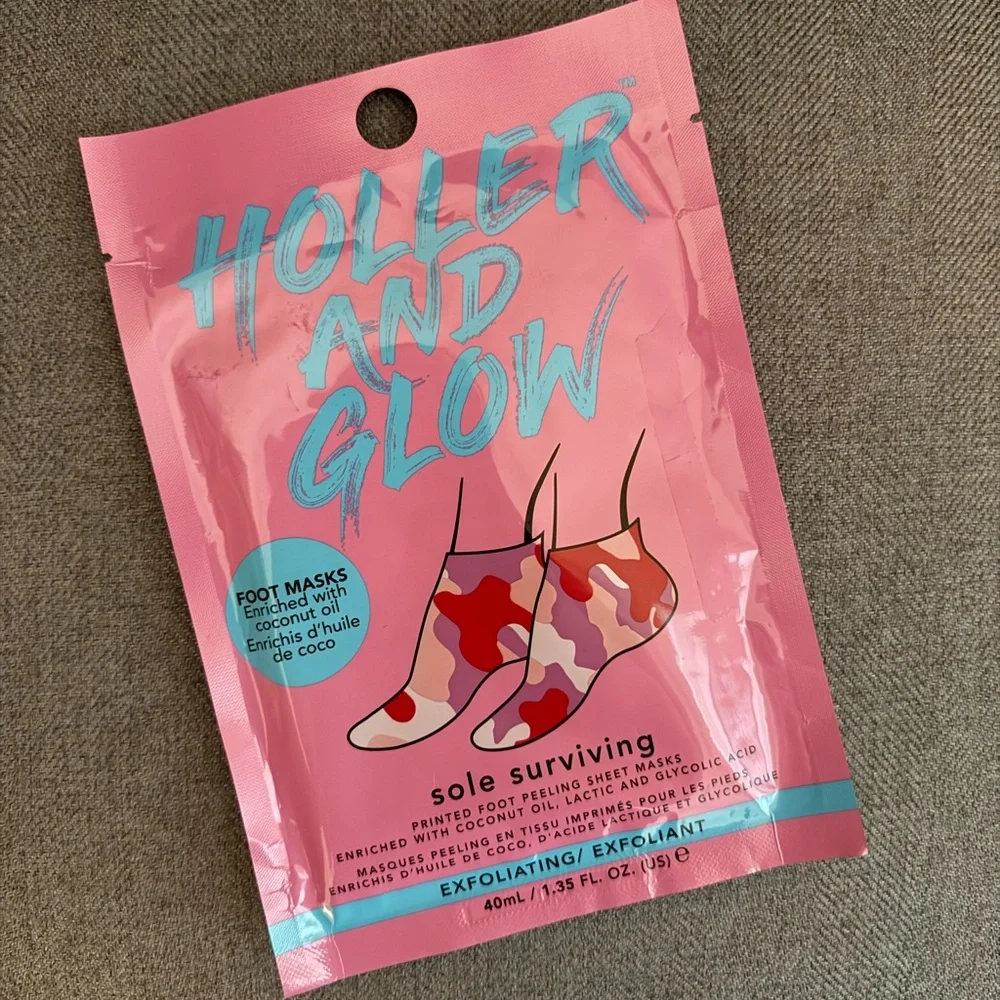 Holler and Glow NEW Sole Surviving Exfoliating Foot Mask